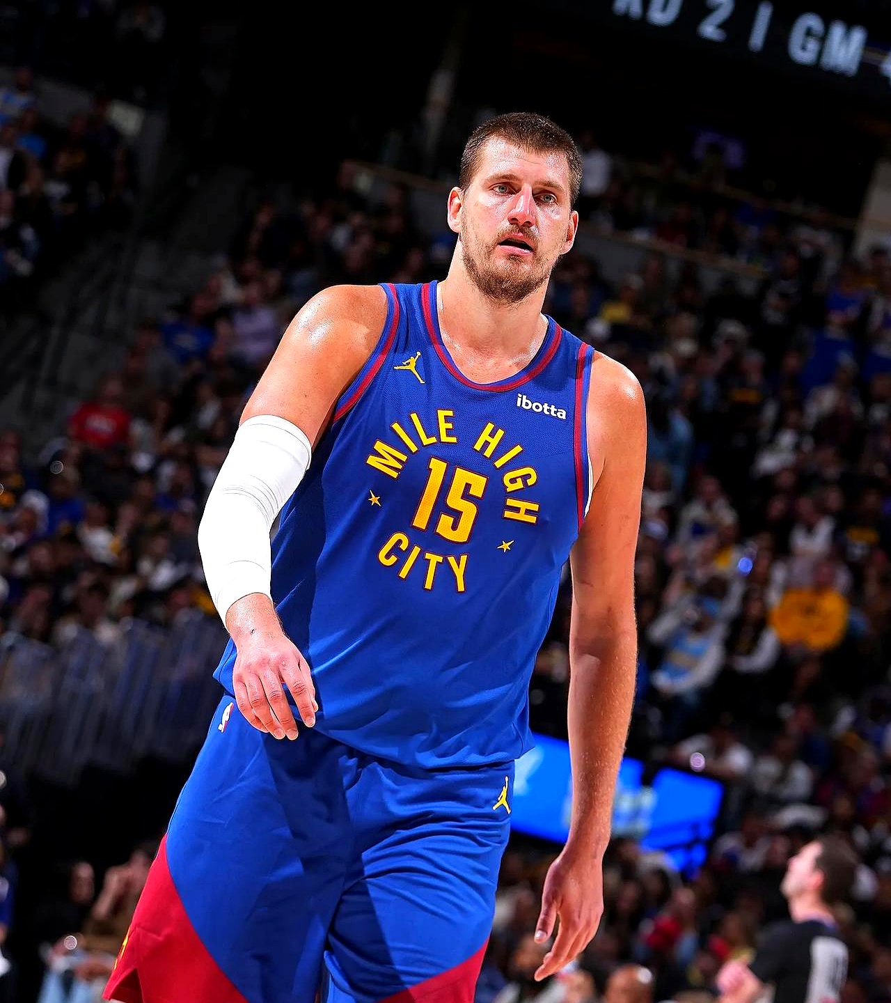 LOL英雄联盟直播-包含勇士B队强势阿根廷男篮，约基奇高光表现的词条