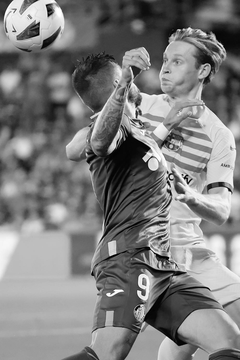 波尔图战平普瓦申,难分高下 波尔图战平普瓦申,难分高下