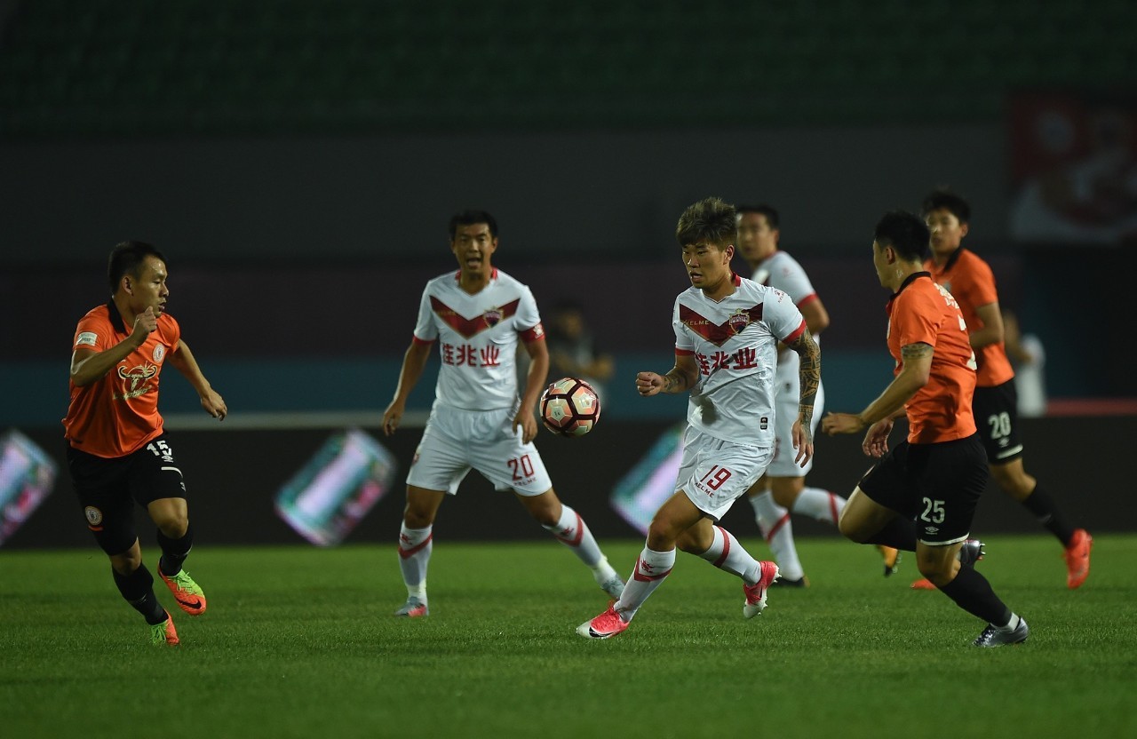 深圳佳兆业客场失利,球队形势严峻的简单介绍 深圳佳兆业客场失利,球队形势严峻的简单介绍