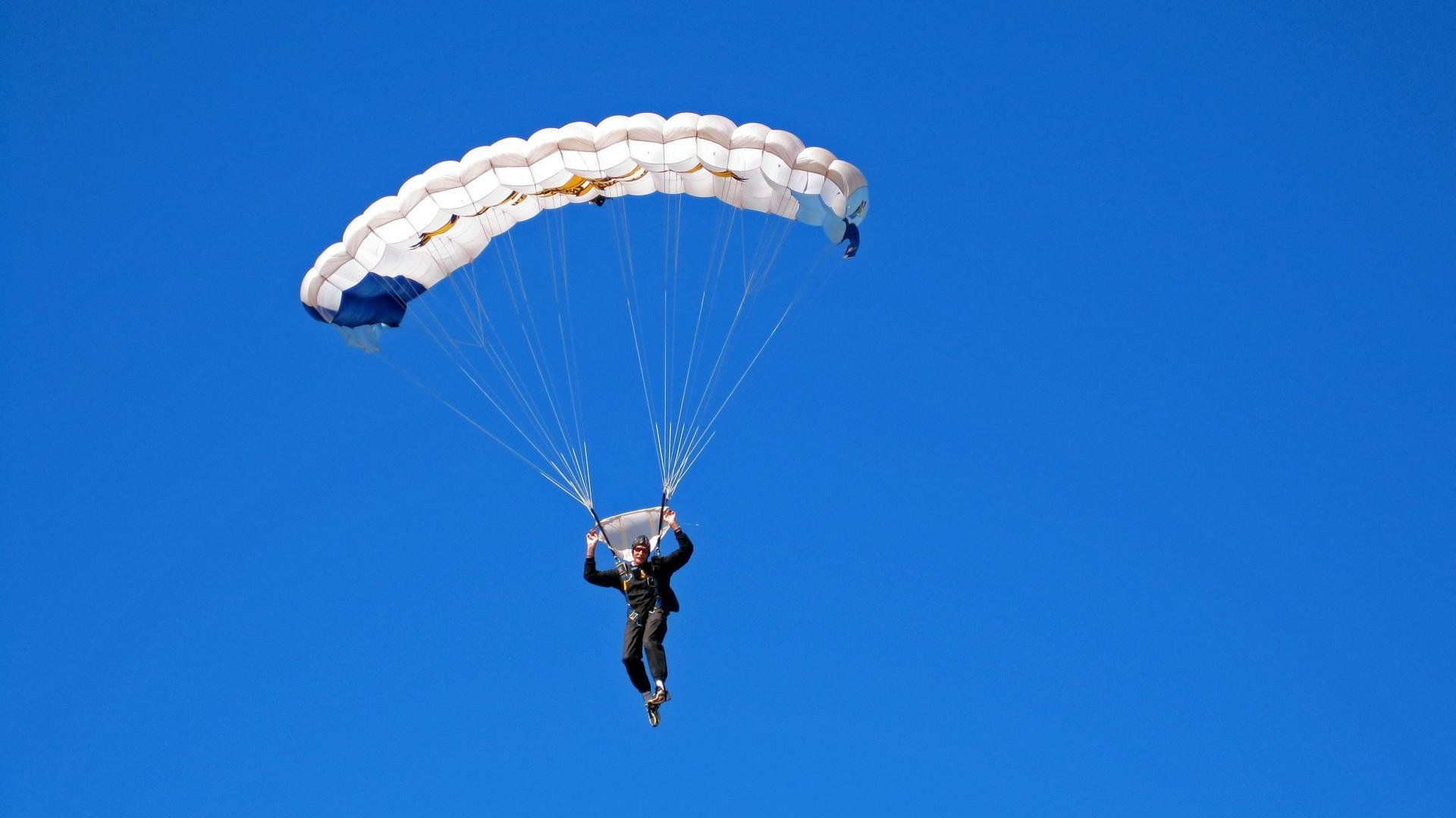 拉沃尔杯的碾压与阿尔卡拉斯的崛起，网球团体赛新纪元与未来领袖的诞生